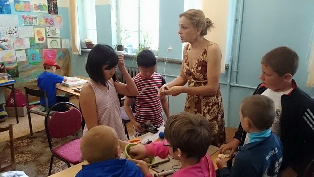 Саша Ивойлова: «Художник - это голова на ножках. Он должен мысли свои рисовать!»